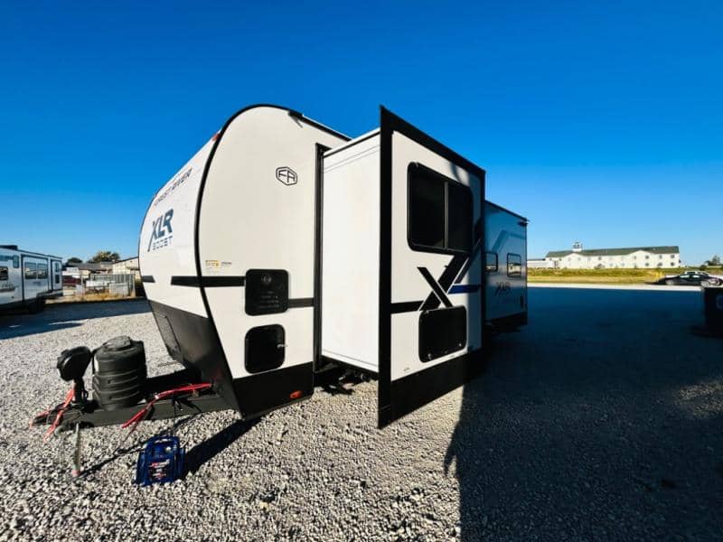 2025 Forest River 2025 Forest River Xlr Boost Toy Hauler - thumbnail 9