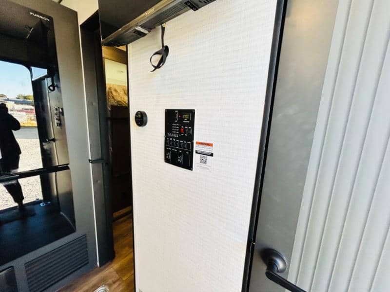 2025 Forest River 2025 Forest River Xlr Boost Toy Hauler - thumbnail 18