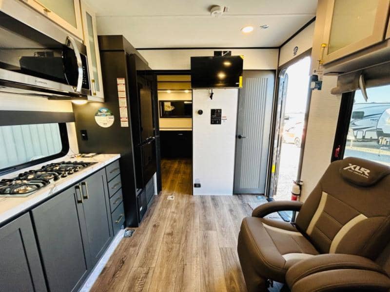 2025 Forest River 2025 Forest River Xlr Boost Toy Hauler - thumbnail 21