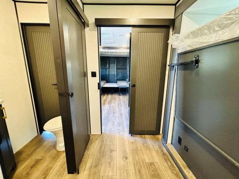 2025 Forest River 2025 Forest River Xlr Boost Toy Hauler - thumbnail 22