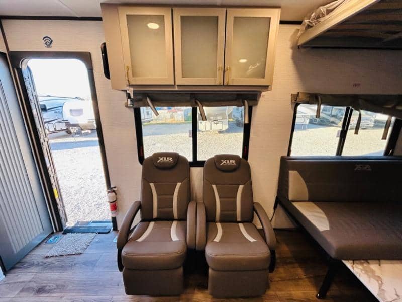 2025 Forest River 2025 Forest River Xlr Boost Toy Hauler - thumbnail 41