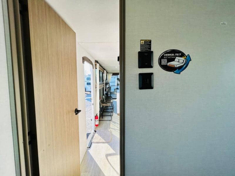 2025 Forest River 2025 Forest River Salem - thumbnail 32