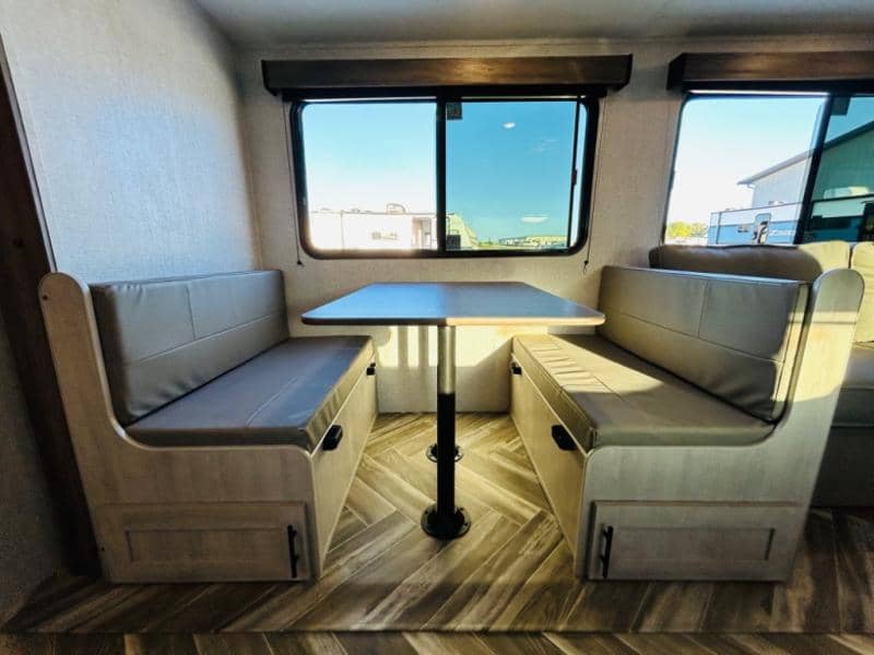 2025 CrossRoads 2025 CrossRoads Zinger - thumbnail 49