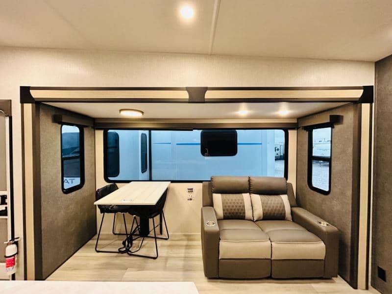 2025 Forest River 2025 Forest River Wildcat - thumbnail 53