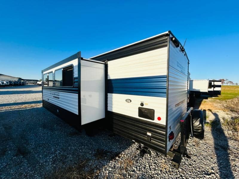 2025 Forest River 2025 Forest River Cherokee Grey Wolf - thumbnail 6