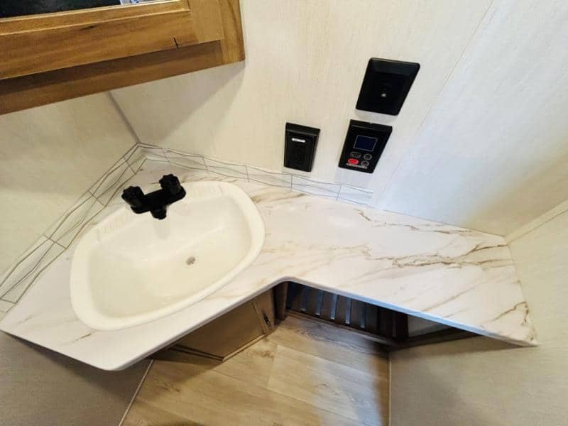 2025 Forest River 2025 Forest River Cherokee Grey Wolf - thumbnail 63