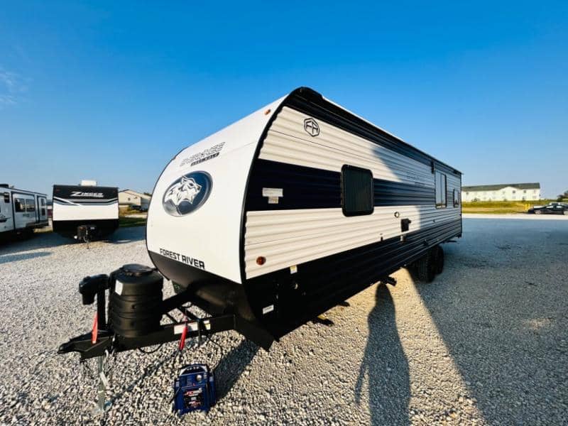 2025 Forest River 2025 Forest River Cherokee Grey Wolf - thumbnail 9