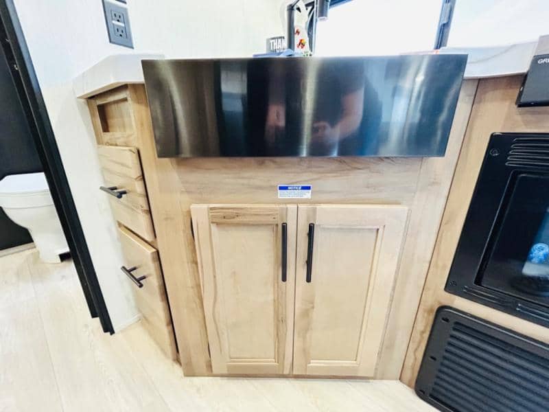 2025 Forest River 2025 Forest River Cherokee Grey Wolf - thumbnail 40