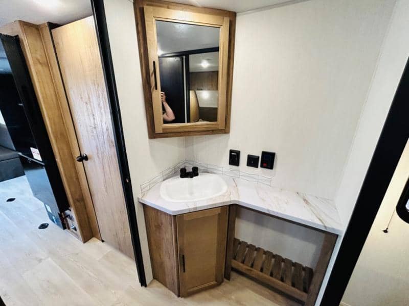 2025 Forest River 2025 Forest River Cherokee Grey Wolf - thumbnail 53