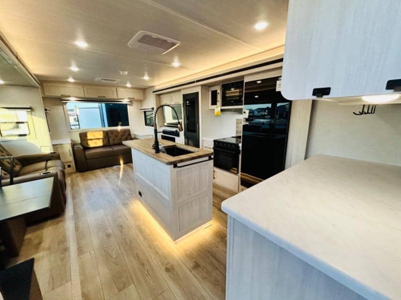 2025 Forest River 2025 Forest River Surveyor - thumbnail 20