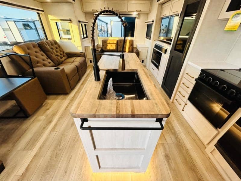 2025 Forest River 2025 Forest River Surveyor - thumbnail 27