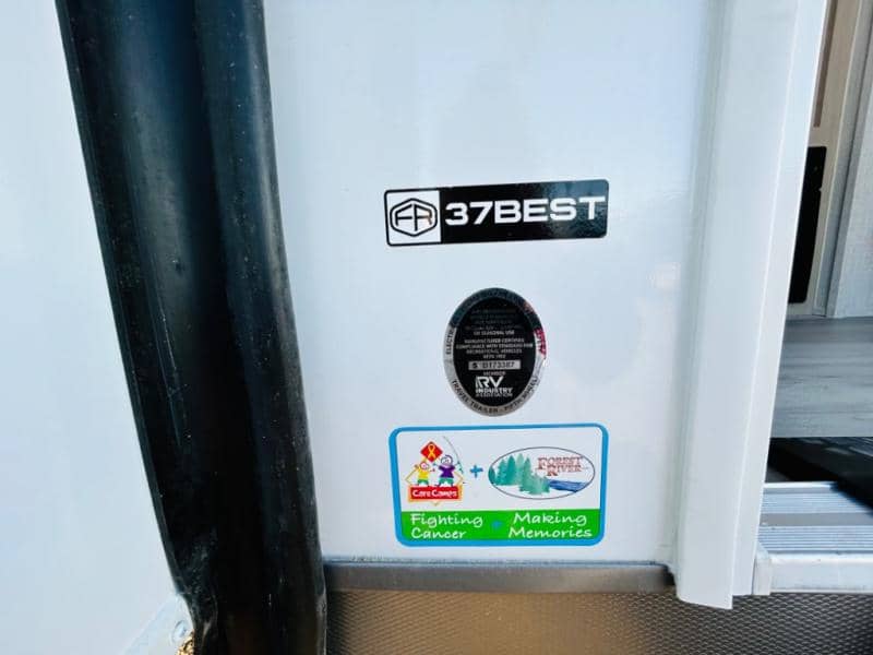 2025 Forest River 2025 Forest River Wildcat - thumbnail 9