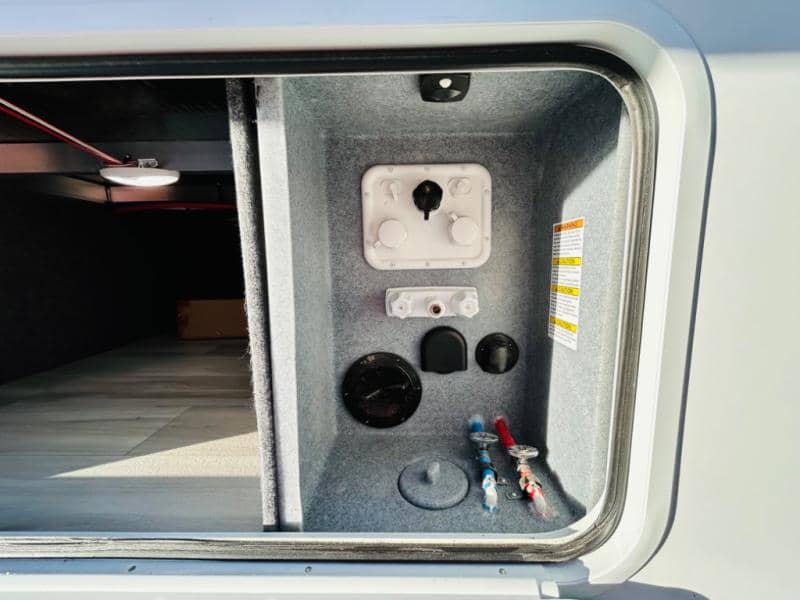 2025 Forest River 2025 Forest River Wildcat - thumbnail 14