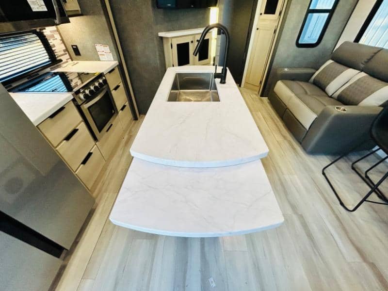 2025 Forest River 2025 Forest River Wildcat - thumbnail 25