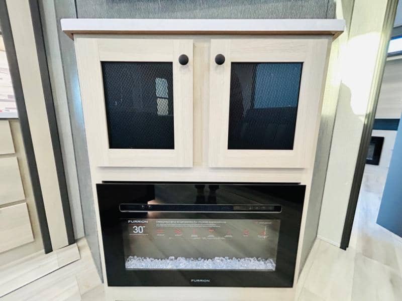 2025 Forest River 2025 Forest River Wildcat - thumbnail 36