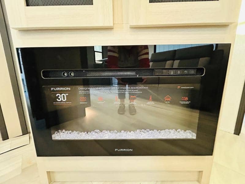 2025 Forest River 2025 Forest River Wildcat - thumbnail 38