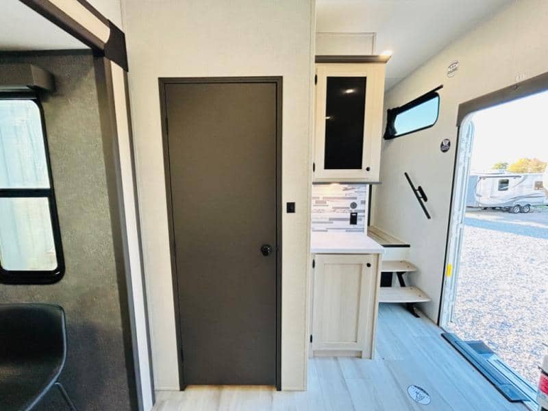 2025 Forest River 2025 Forest River Wildcat - thumbnail 40