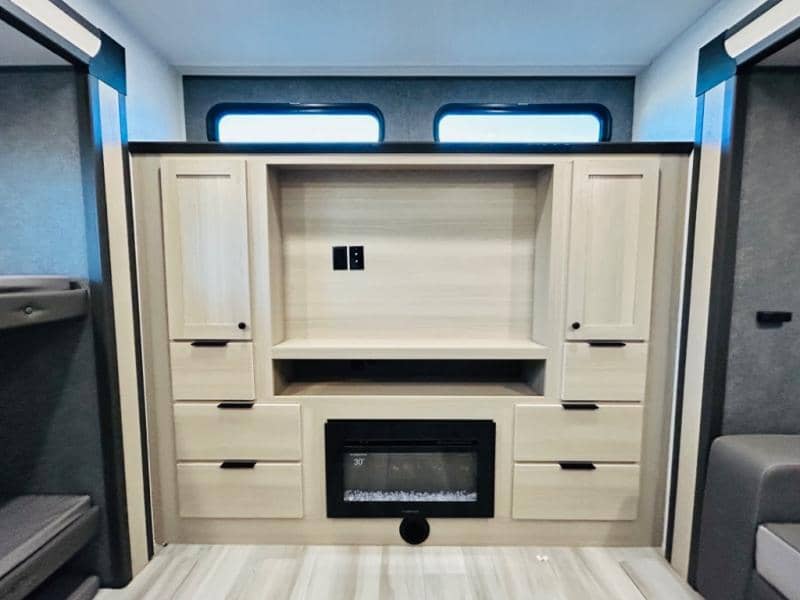 2025 Forest River 2025 Forest River Wildcat - thumbnail 78