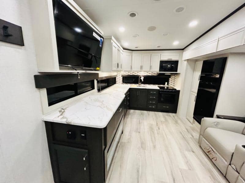 2025 Keystone RV 2025 Keystone RV Arcadia Super Lite - thumbnail 28