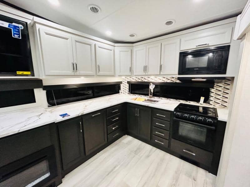 2025 Keystone RV 2025 Keystone RV Arcadia Super Lite - thumbnail 34