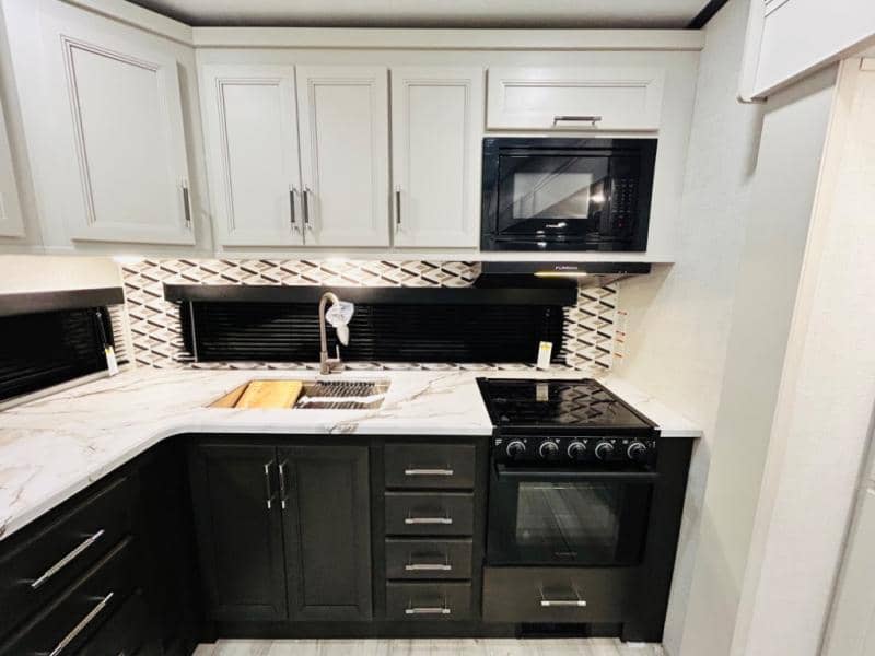 2025 Keystone RV 2025 Keystone RV Arcadia Super Lite - thumbnail 35