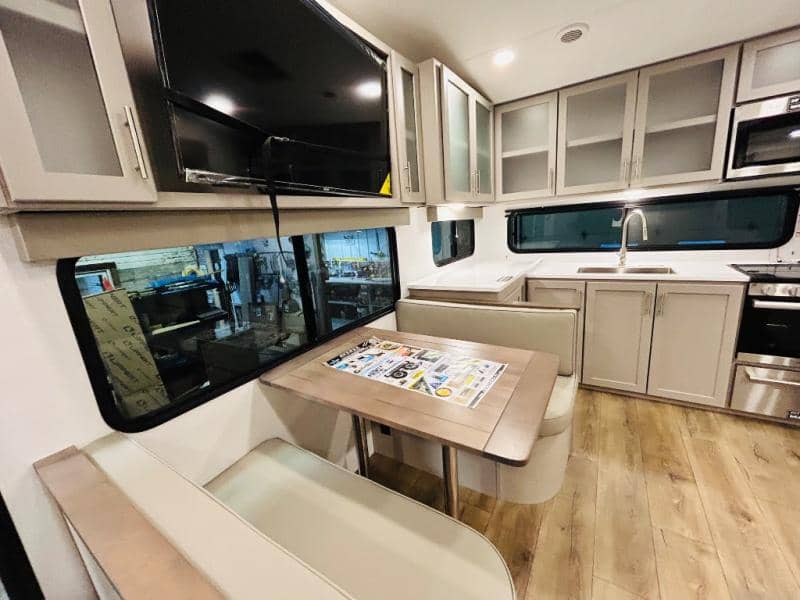 2025 Alliance RV 2025 Alliance RV Avenue - thumbnail 24