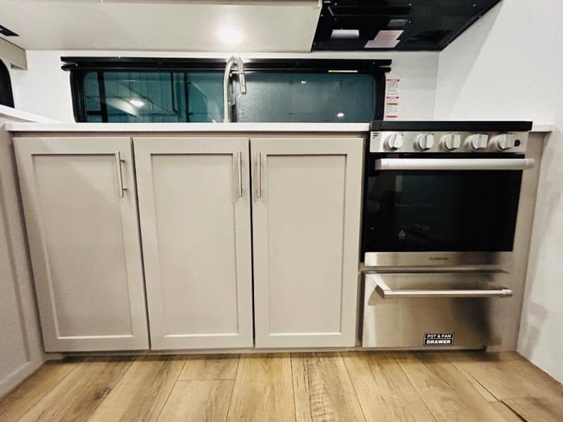 2025 Alliance RV 2025 Alliance RV Avenue - thumbnail 36