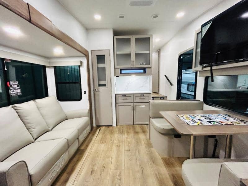 2025 Alliance RV 2025 Alliance RV Avenue - thumbnail 38