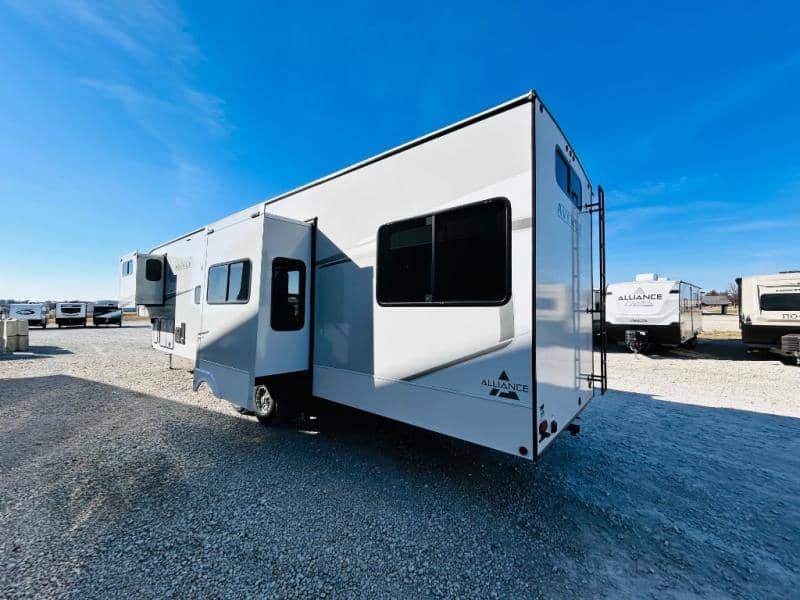 2025 Alliance RV 2025 Alliance RV Avenue - thumbnail 7