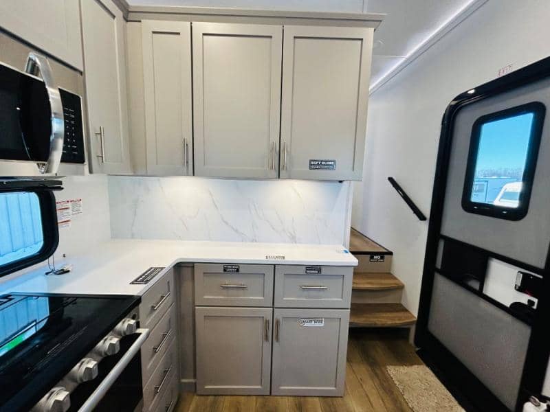 2025 Alliance RV 2025 Alliance RV Avenue - thumbnail 33