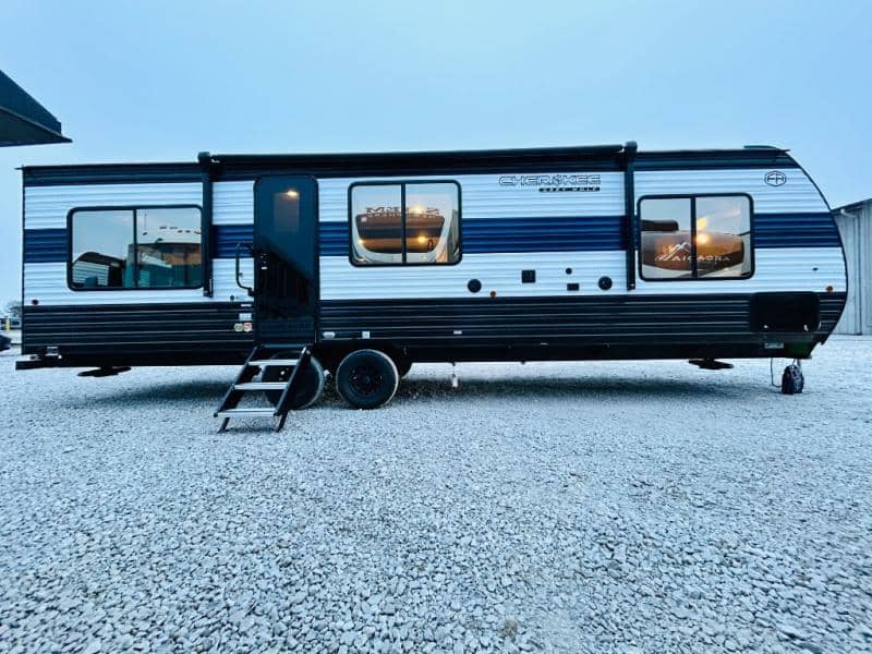 2025 Forest River 2025 Forest River Cherokee Grey Wolf - thumbnail 4