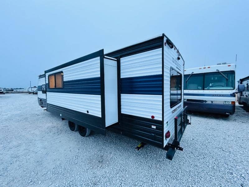 2025 Forest River 2025 Forest River Cherokee Grey Wolf - thumbnail 7