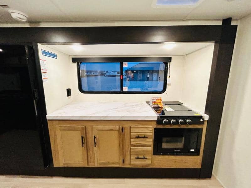 2025 Forest River 2025 Forest River Cherokee Grey Wolf - thumbnail 22