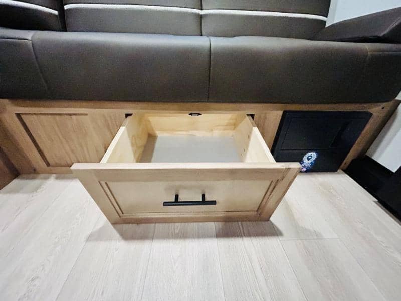 2025 Forest River 2025 Forest River Cherokee Grey Wolf - thumbnail 47