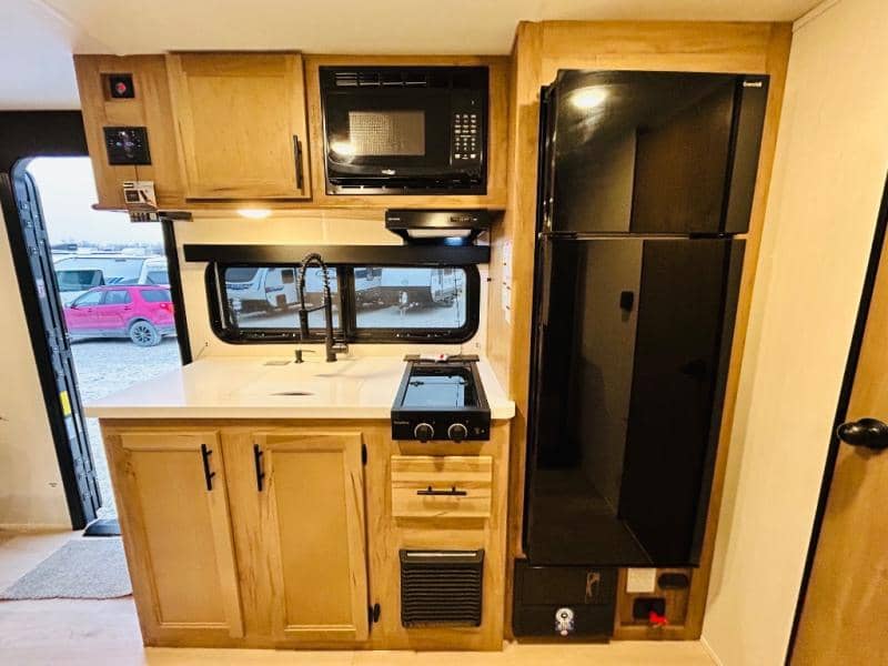 2025 Forest River 2025 Forest River Cherokee Wolf Pup - thumbnail 21