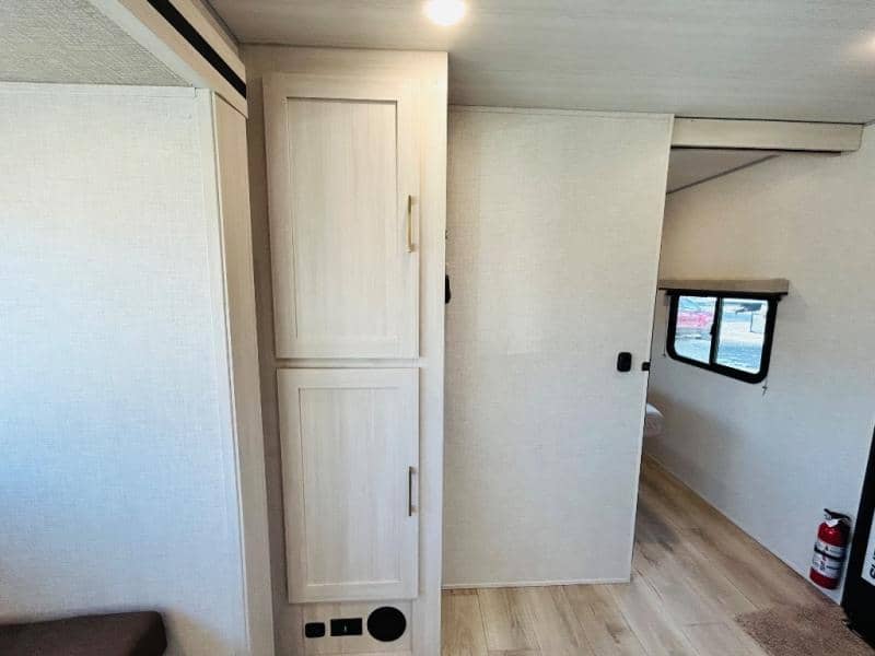 2025 Forest River 2025 Forest River Surveyor Legend X - thumbnail 38