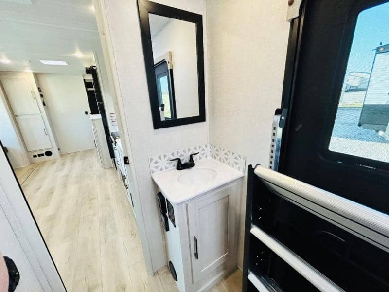 2025 Forest River 2025 Forest River Surveyor Legend X - thumbnail 52