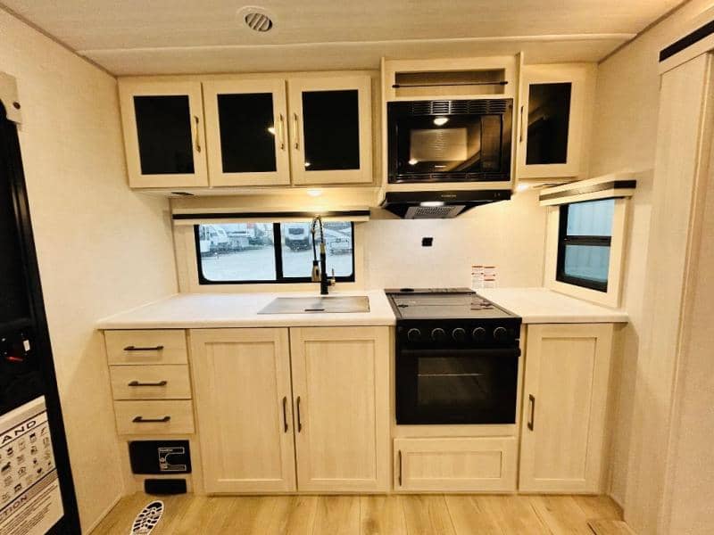 2025 Forest River 2025 Forest River Surveyor Legend - thumbnail 24