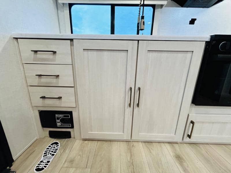 2025 Forest River 2025 Forest River Surveyor Legend - thumbnail 33