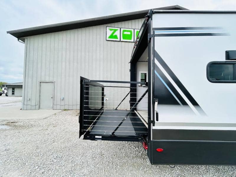 2025 Keystone RV 2025 Keystone RV Bullet - thumbnail 6