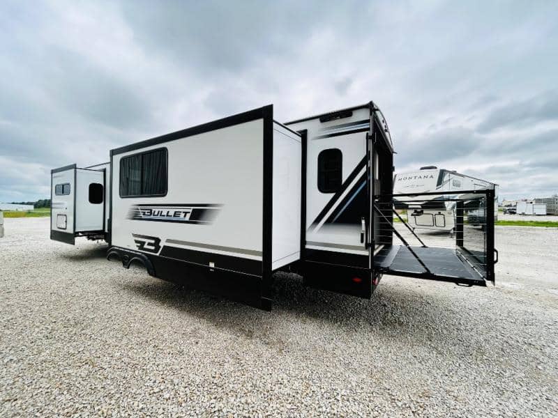 2025 Keystone RV 2025 Keystone RV Bullet - thumbnail 9