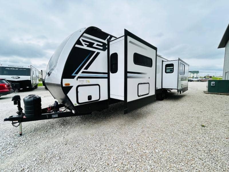 2025 Keystone RV 2025 Keystone RV Bullet - thumbnail 10