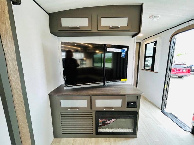 2025 Keystone RV 2025 Keystone RV Bullet - thumbnail 53