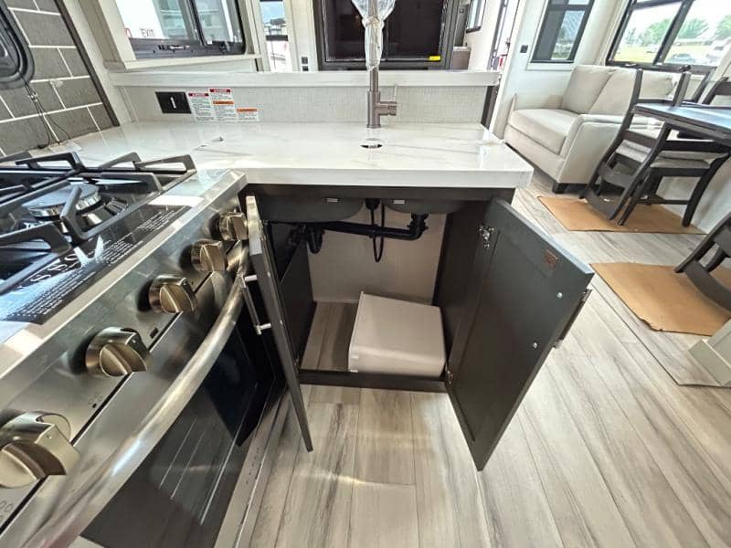 2025 Keystone RV 2025 Keystone RV Alpine - thumbnail 36