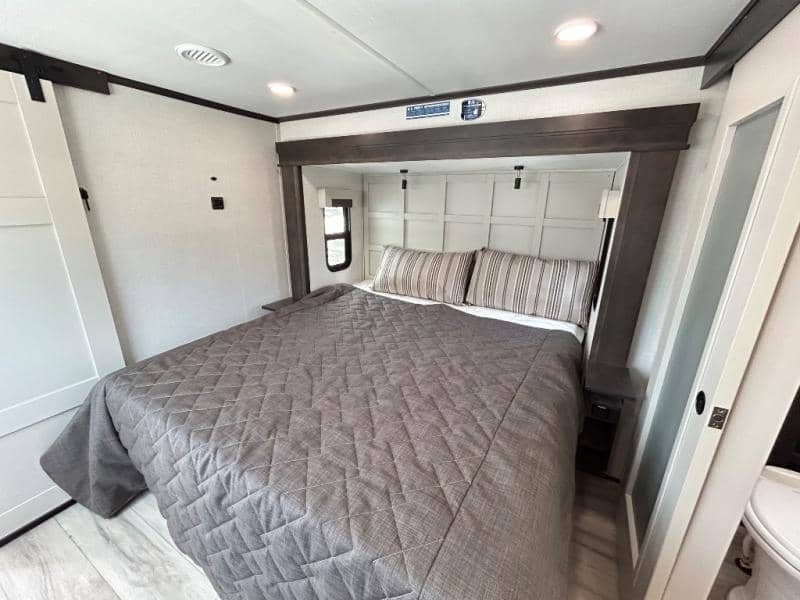 2025 Keystone RV 2025 Keystone RV Alpine - thumbnail 50