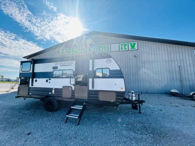 2026 Forest River 2026 Forest River Cherokee Wolf Pup - thumbnail 3