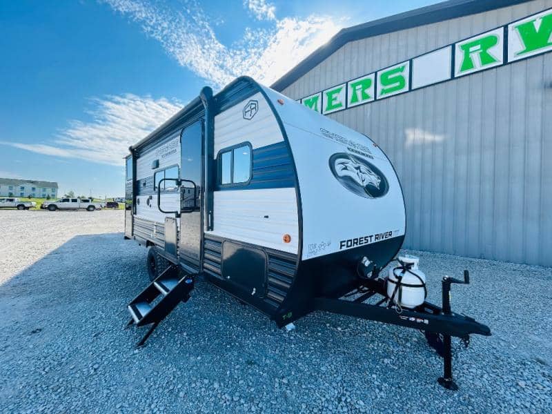 2026 Forest River 2026 Forest River Cherokee Wolf Pup - thumbnail 4