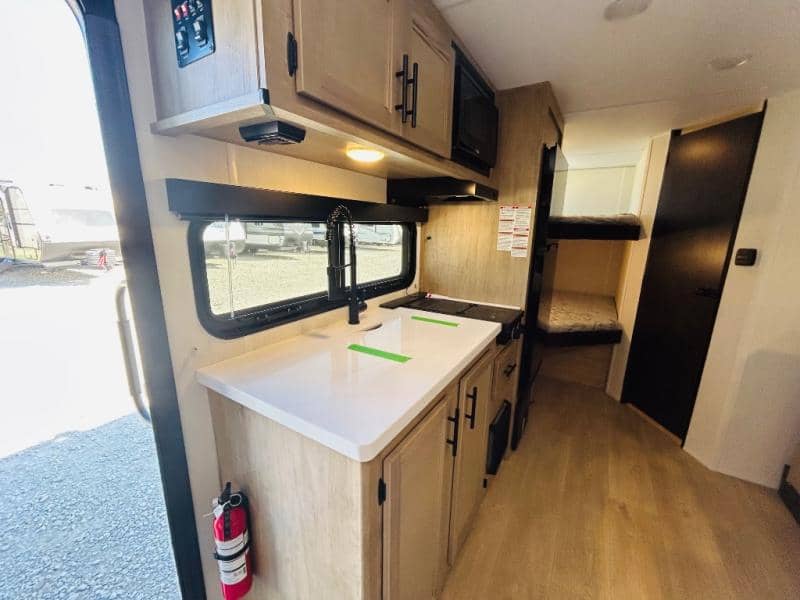 2026 Forest River 2026 Forest River Cherokee Wolf Pup Black Label - thumbnail 22