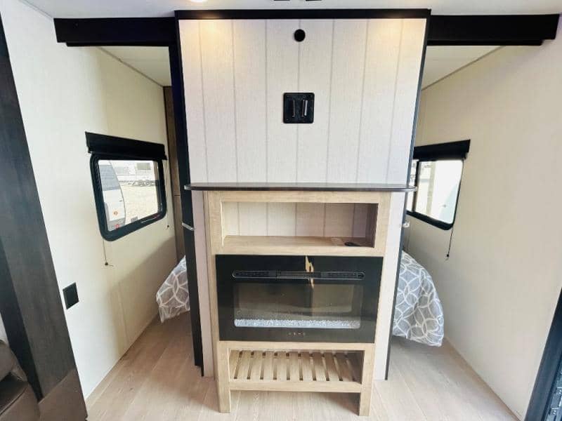 2026 Forest River 2026 Forest River Cherokee Grey Wolf - thumbnail 36