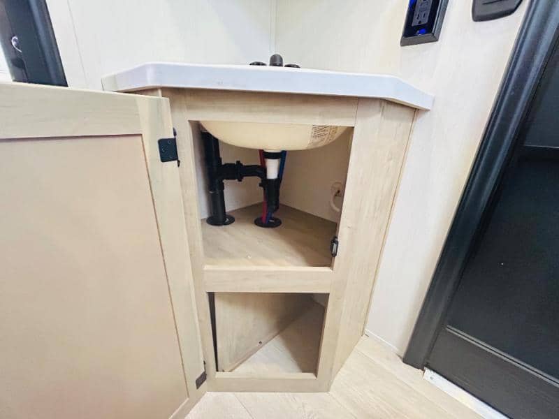 2026 Forest River 2026 Forest River Cherokee Grey Wolf - thumbnail 58